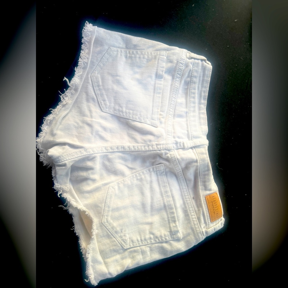 Aeropostale white shorts